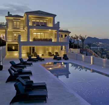 Marcaser - casa y piscina Marcaser - casa y piscina