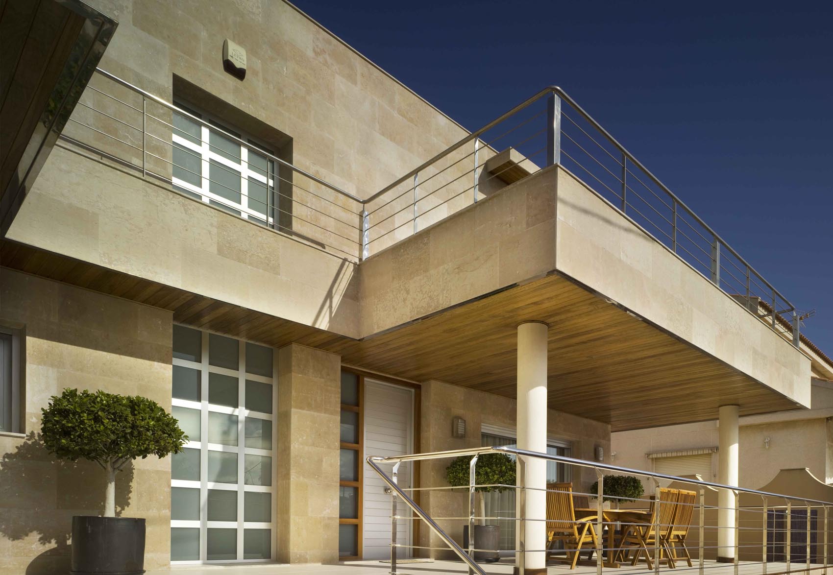 Marcaser - fachada de terraza de chalet